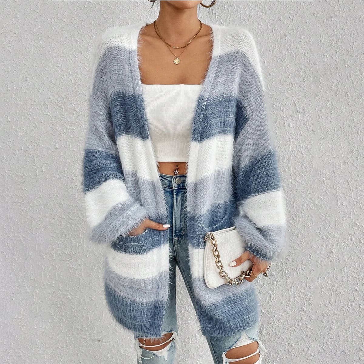 صورة المنتج Women's Striped Colorblock Knitted Plush Coat